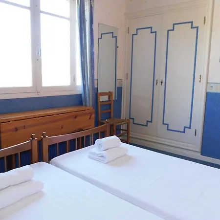 Вілла Charming 2-bedroom 'miami' With Parking