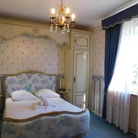 Charming 2-bedroom 'miami' With Parking