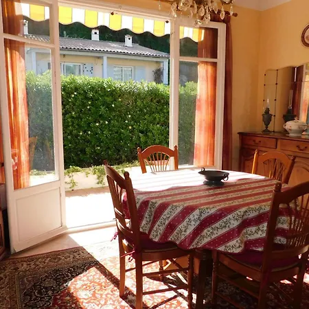 Βίλα Charming 2-bedroom 'miami' With Parking Αντίμπ